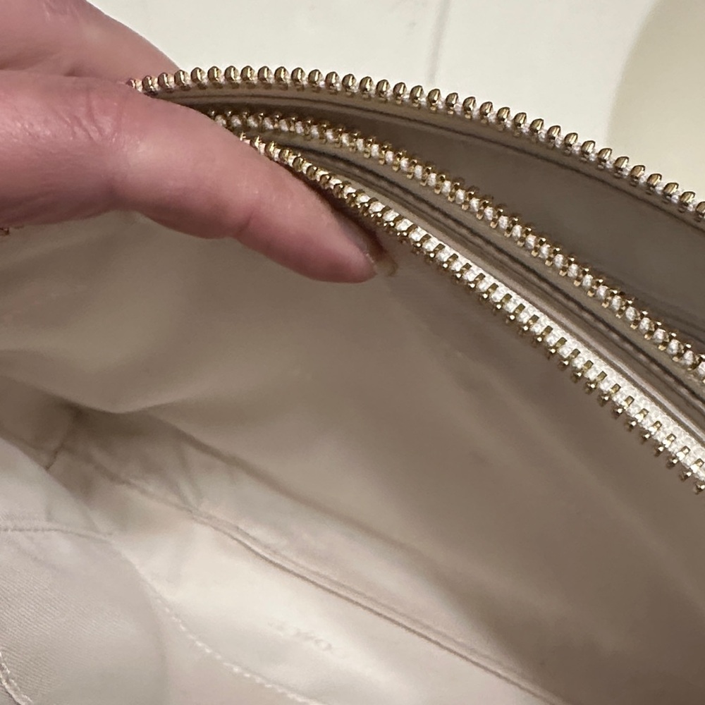 Coach Ivory/Cream Double Zip Leather Crossbody Bag - Picture 16 of 16